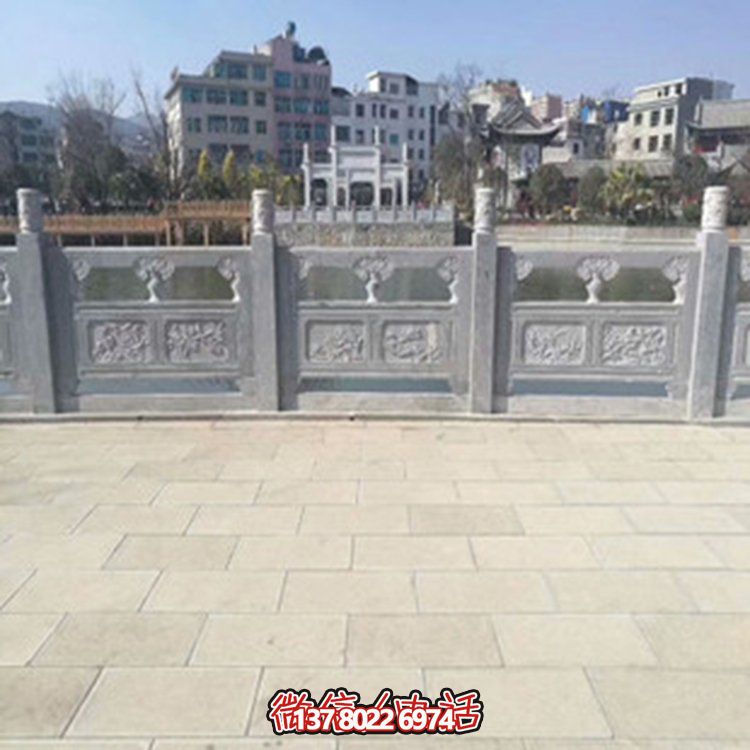 精美大理石雕塑欄桿，裝點戶外園林景觀
