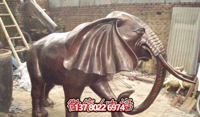 創(chuàng)意仿銅大象雕塑，美化環(huán)境景觀(guān)