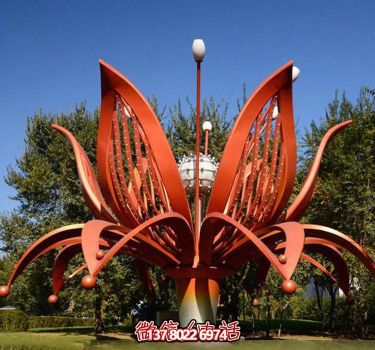不銹鋼雕塑——綻放紅色花朵，為公園增添美麗