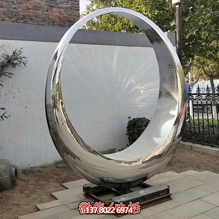 高級不銹鋼圓環雕塑，構筑優雅園林景觀