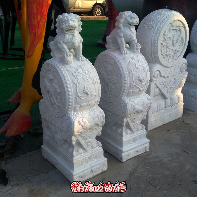 濃縮漢文化，以仿古建筑漢白玉雕塑裝點(diǎn)宮殿門墩