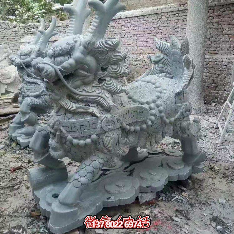 青石麒麟，吉祥神獸石雕